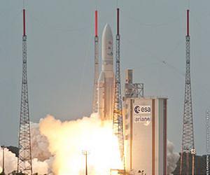 Ariane 5 orbits EUTELSAT 21B and Star One C3 satellites