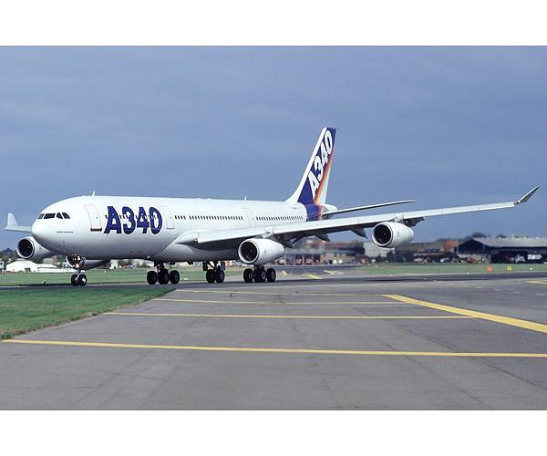 Mexico considers new military-run commercial airline