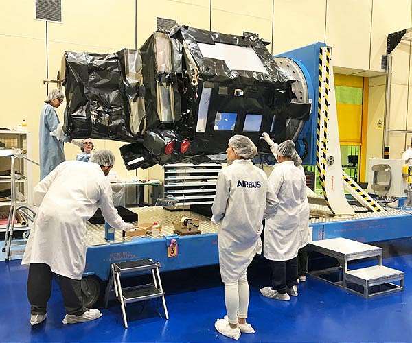 Earth-imaging and scientific payloads arrive for Arianespace's Vega mission in November