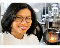 Merging solar cell and liquid battery produces long-lasting solar storage