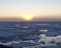 ESA Satellite Guides Polar Explorers Across Disintegrating Sea Ice