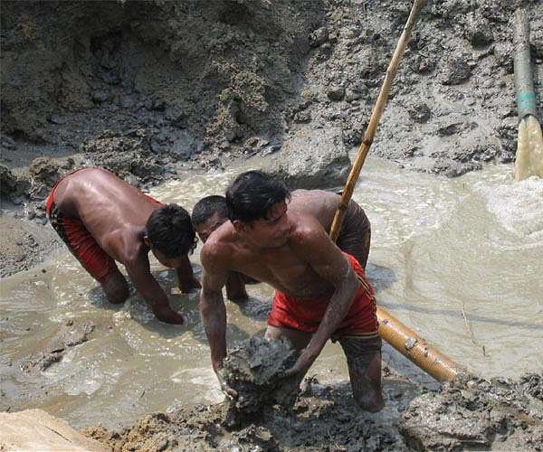 7 million in 'desperate need' after Bangladesh floods