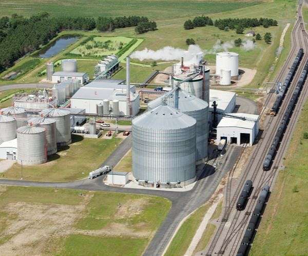 Biorefinery uses microbial fuel cell to upcycle resistant plant waste