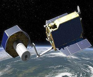 Capturing defective satellites in space - DLR awards contract to Astrium