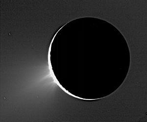 Saturn Moon Enceladus Spreads Its Influence