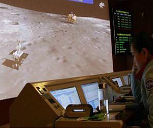 China's lunar probe observes stars, explores moon