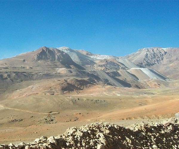 Chile court shuts gold mine over environmental fears