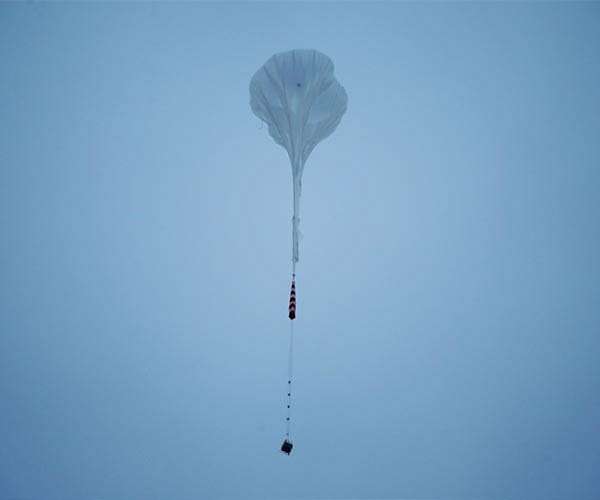 Pentagon tracking Chinese spy balloon over US