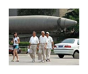 China maintains no-first-use nuclear pledge: general