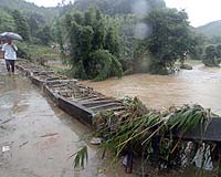 Thousands evacuated as rains lash China quake region