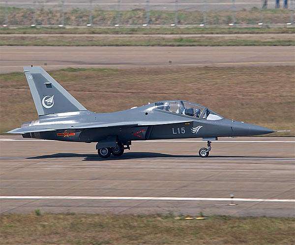 UAE defence ministry says to buy Chinese aircraft