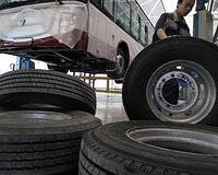 How to mix old tires and building rubble to make sustainable roads