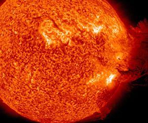 'Dramatic' solar flare could disrupt Earth communications