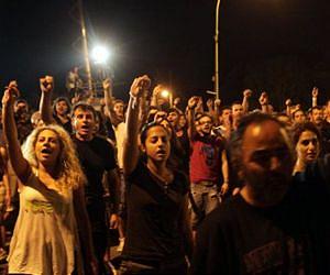 Clashes as Cypriots demand British forces out