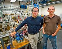 Tracking Catalytic Reactions in Microreactors