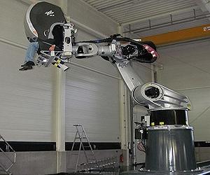Virtual Flight On A Robotic Arm