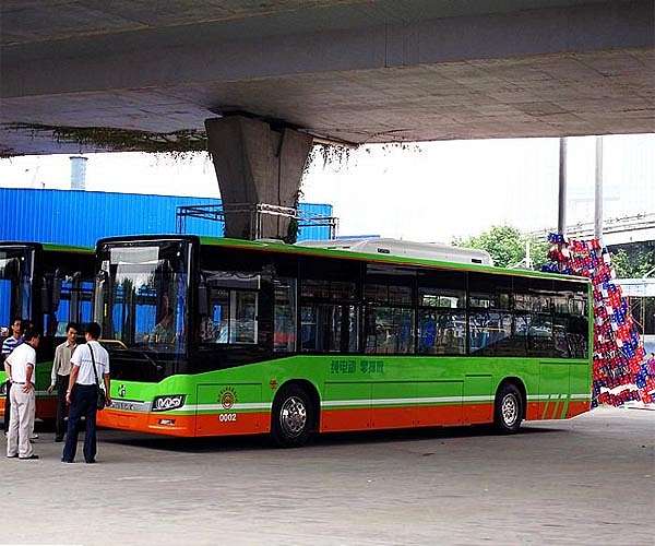 China's electric bus revolution glides on