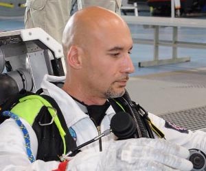 Italian astronaut recounts spacewalk drowning terror