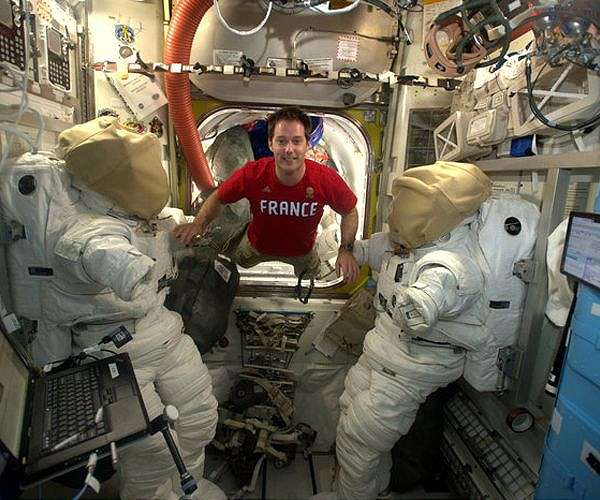 Thomas Pesquet takes commanding role on Space Station