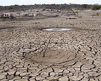 For Ethiopia's farmers, climate change compounds food crisis