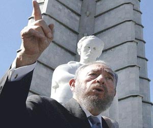 Castro regrets moves in 1962 missile crisis