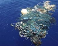 Dutch inventor harnessing waves to clean up the seas