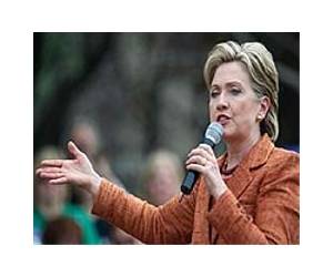 Clinton appears to extend timeline for Iran sanctions
