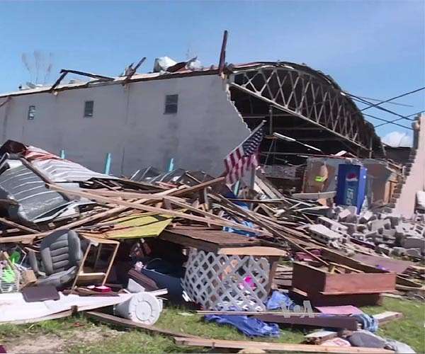 US hurricane rebuilding rules must adapt to 'era of climate change': expert