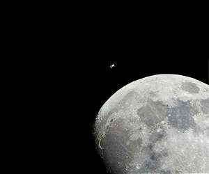 Chang'e-3 probe moves closer to the moon