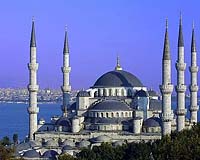 Underwater robot probes depths for Istanbul quake clues