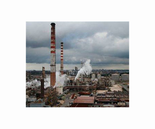 Pollution probe at Italy's Taranto steelworks: reports