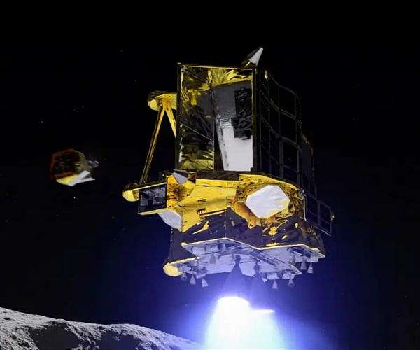 Japan craft made successful pin-point Moon landing, space agency says