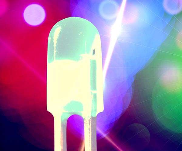 LED tech boosts saplings, hopes for UK net zero bid