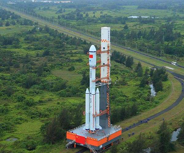 Debris from Chinese rocket reenters atmosphere, mostly burning up