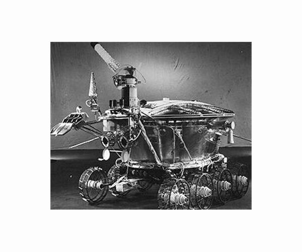 Russia declassifies Soviet documents about Moon Race with US