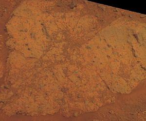 Opportunity Continues to Study 'Chester Lake' Rock Outcrop