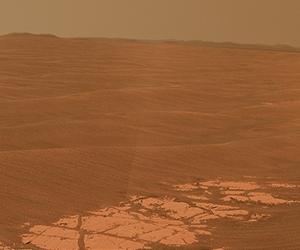Mars Rover Sees Distant Crater Rims On Horizon