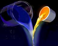 Nano 'hall of mirrors' causes molecules to mix with light