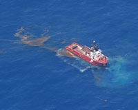 Oil spill 'massive' risk to Australian marine species: WWF