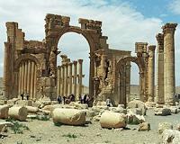Syrian army battles jihadists near Palmyra