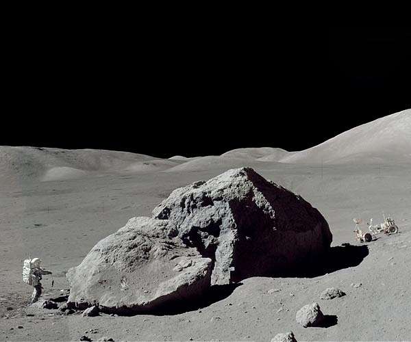 Lunar rock analysis suggests Earth 'born' with water