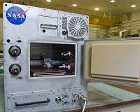 Refabricator to recycle, reuse plastic installed on Space Station