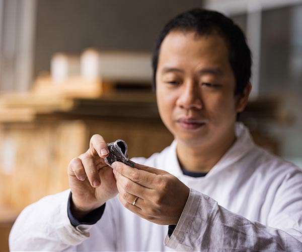 Stretchy, washable battery brings wearable devices closer to reality