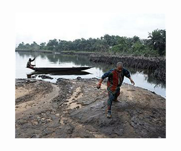 Rising water level hampering Nigeria river rescue