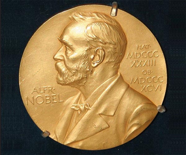 Nobel Peace Prize could sound alarm over Ukraine war or climate