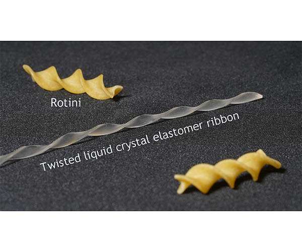 Twisted soft robots navigate mazes without human or computer guidance