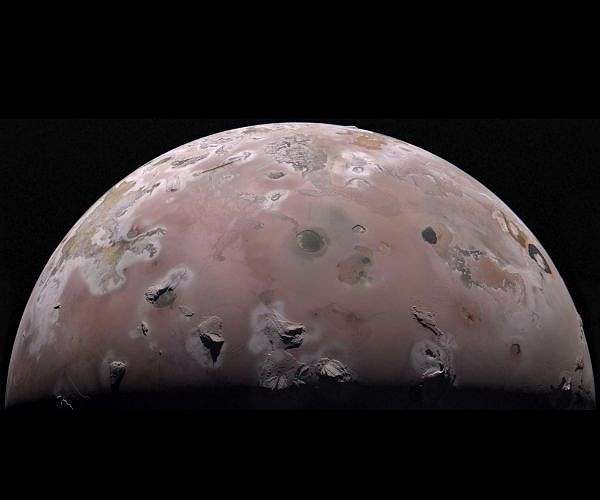 Juno identifies localized magma chambers driving Io's volcanic activity