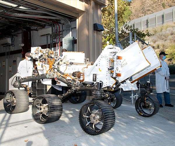 Twin of NASA's Perseverance Mars rover begins terrain tests