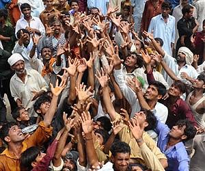 Pakistan's flood aid 'unspent and mismanaged'