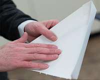 New biomaterial could replace plastic laminates, greatly reduce pollution